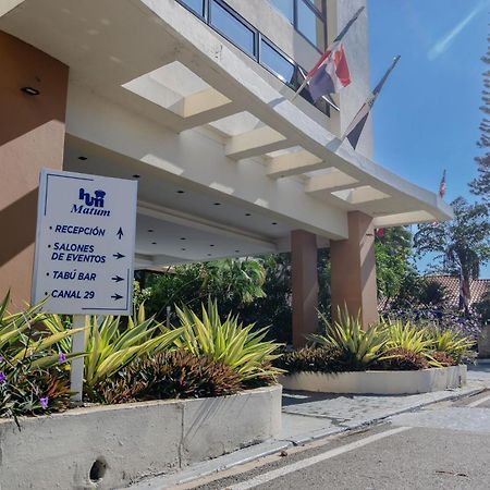 Matum Hotel & Casino 산티아고 데 로스 카바예로스 외부 사진